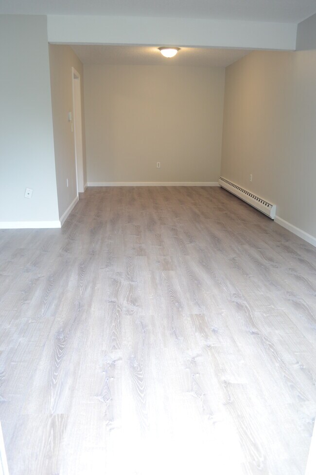 Comedor - 85 Old Town Rd