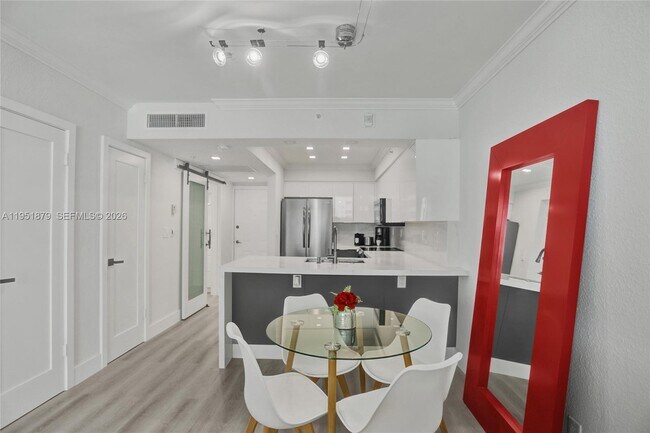 Foto del edificio - 2501 S Ocean Dr