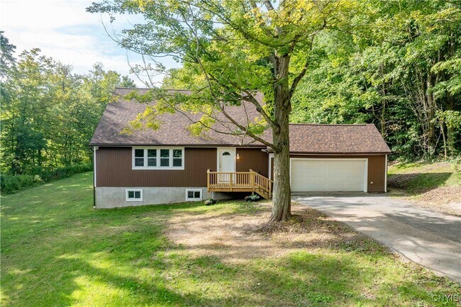 Foto del edificio - 141 Engles Rd