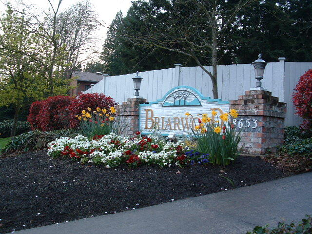 Building Photo - 8653 Avondale Rd NE