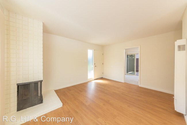 Building Photo - 2045-2047 Vanderslice Ave