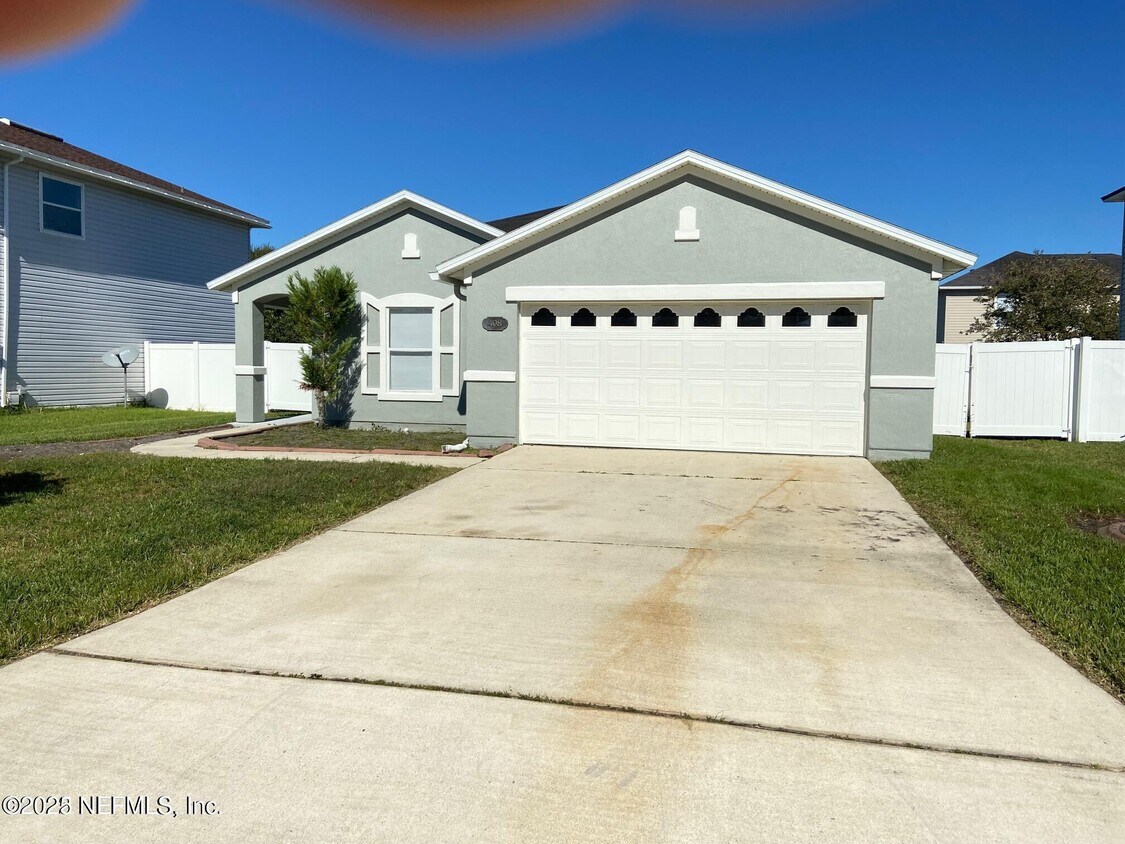 Primary Photo - 408 Monet Ave