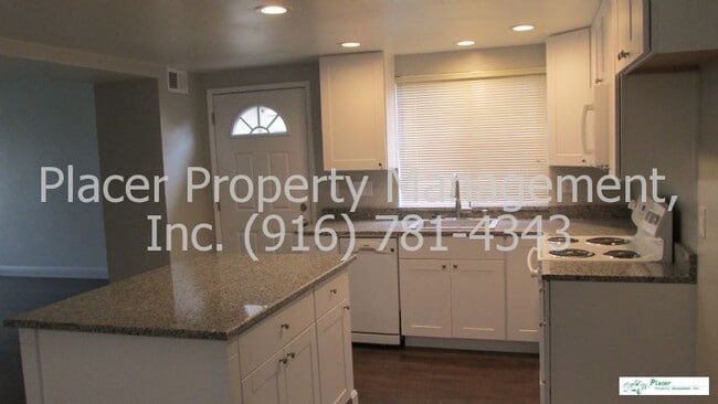 Roseville - Half plex 2 bedroom 2 bath 2 ... - Roseville - Half plex  2 bedroom 2 bath 2 ...