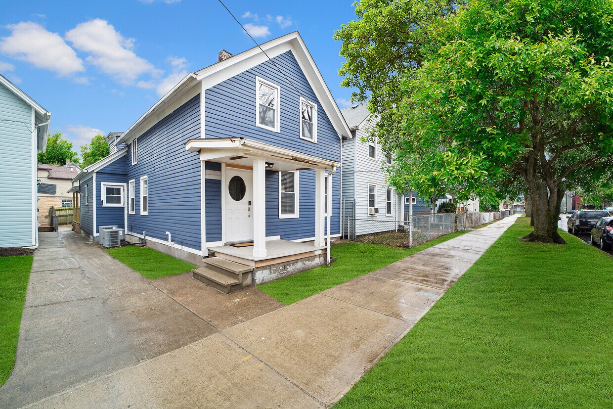 3303 Hancock Ave Unit Down, Cleveland, OH 44113 Apartments in