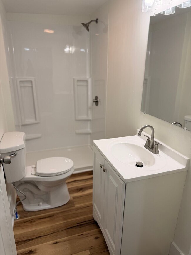 Foto del edificio - 1813 W Gaulbert Ave