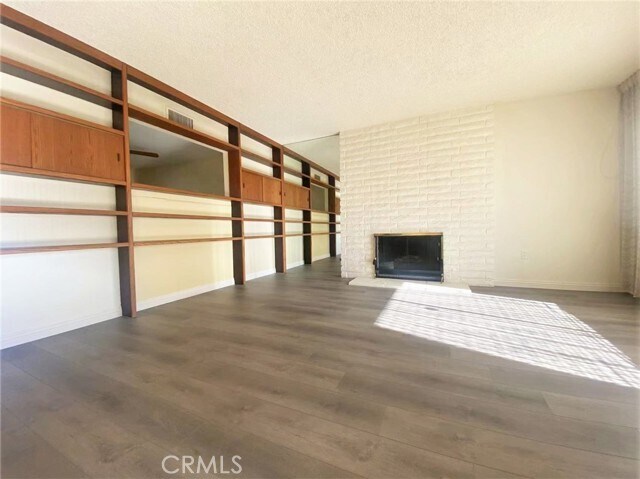 Foto del edificio - 220 Eagle Nest Dr