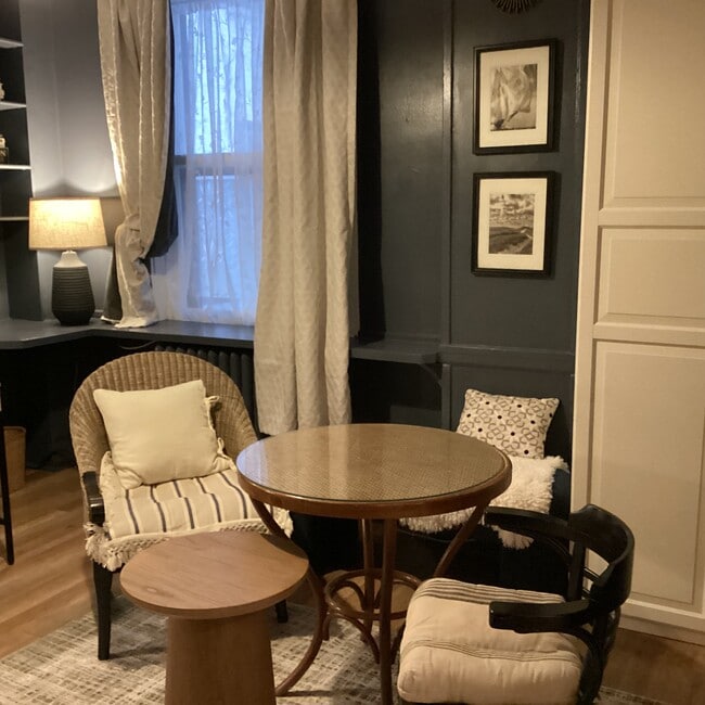 Building Photo - 21 Beacon St