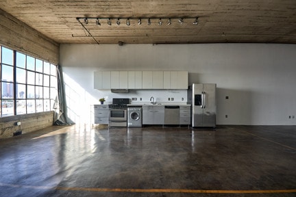 Building Photo - 1855 Industrial St