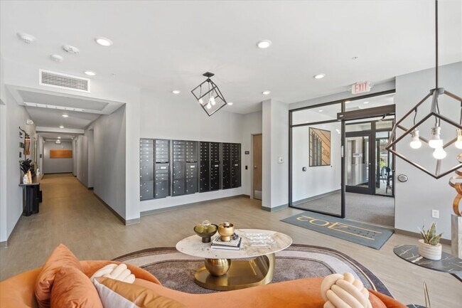 Foto del edificio - 402 W Wilson Street