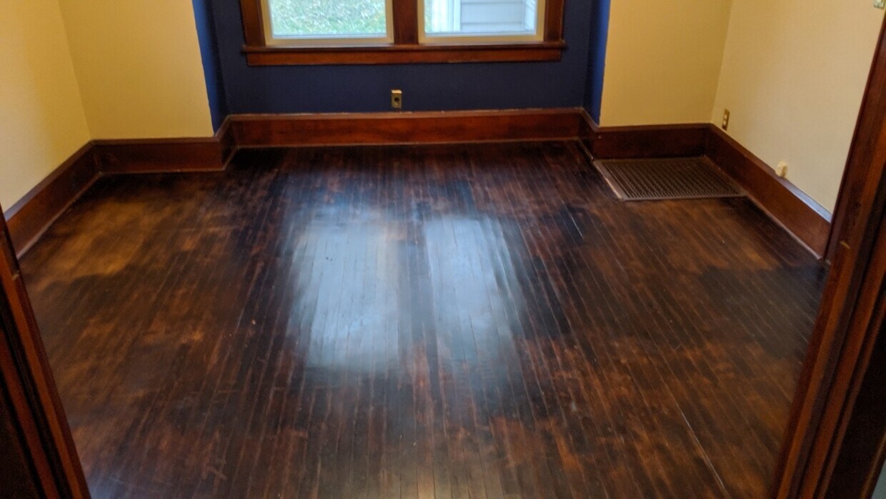 Foto principal - 1520 Cherry Ave NE