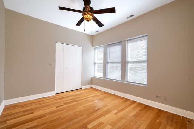 Foto del edificio - 7321 N Paulina St