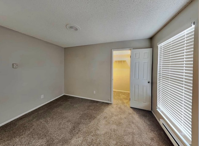 Building Photo - 11039 Grange Creek Dr