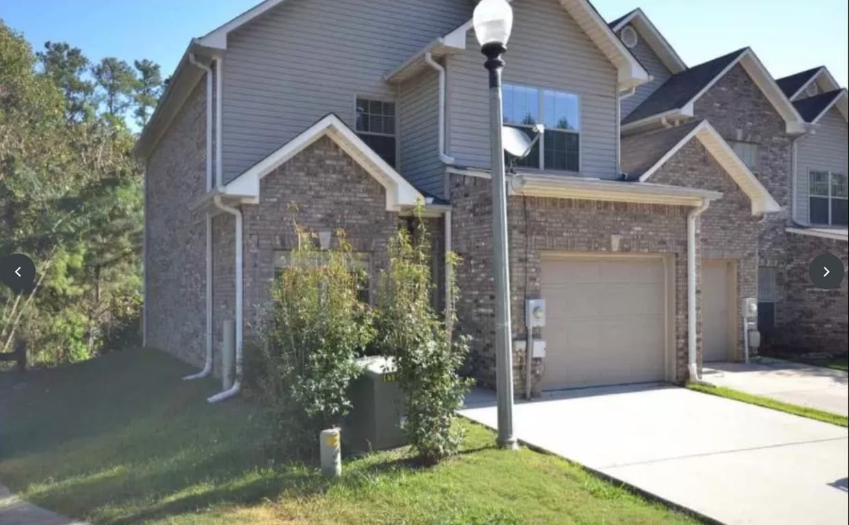 Primary Photo - 560 Hackberry Ridge Trce