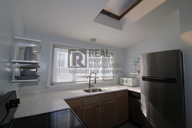 Foto del edificio - 4 Ashworth Ave