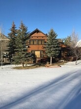 Building Photo - 123 Cluff Ln