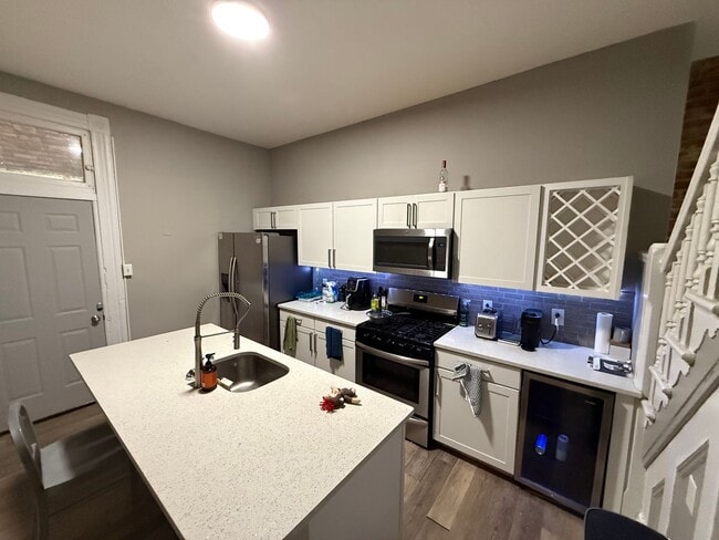 Photo - Luxury 3-Bedroom, 1-Bathroom House in Sout...