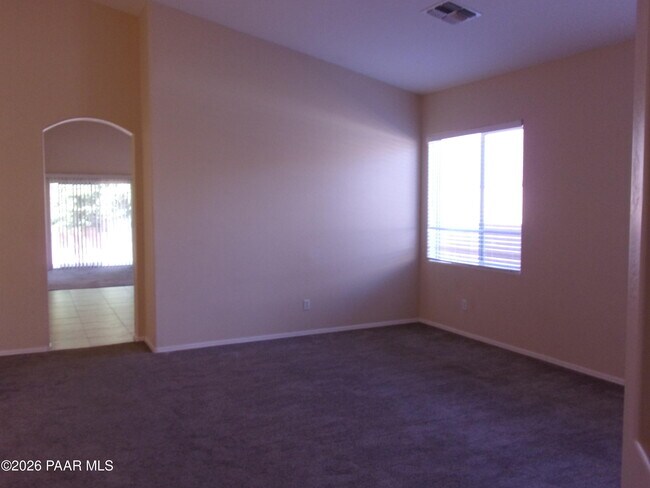 Foto del edificio - 7612 Dusty Boot Rd