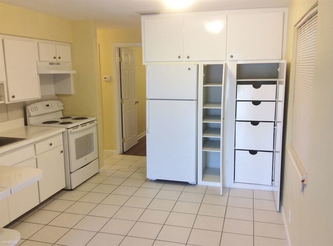 Foto del edificio - 2 br, 1 bath House - 114 S C Street