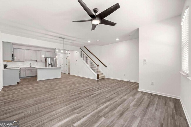 Foto del edificio - 1641 Winpost Ln NW