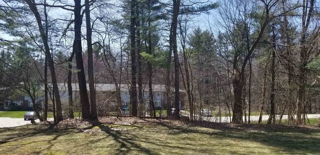 Building Photo - 83 Oakridge Dr