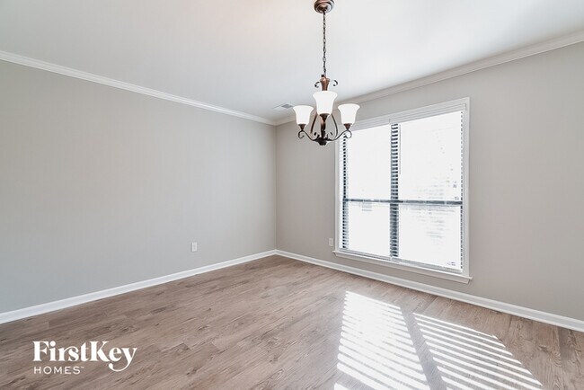 Building Photo - 8568 Kettering Dr