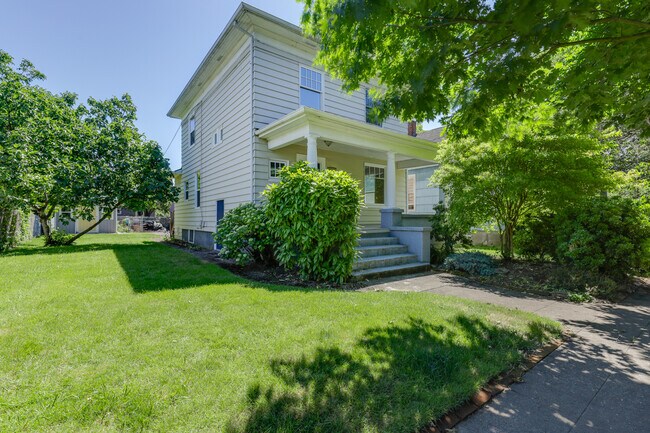 Building Photo - 3522 N Borthwick Ave