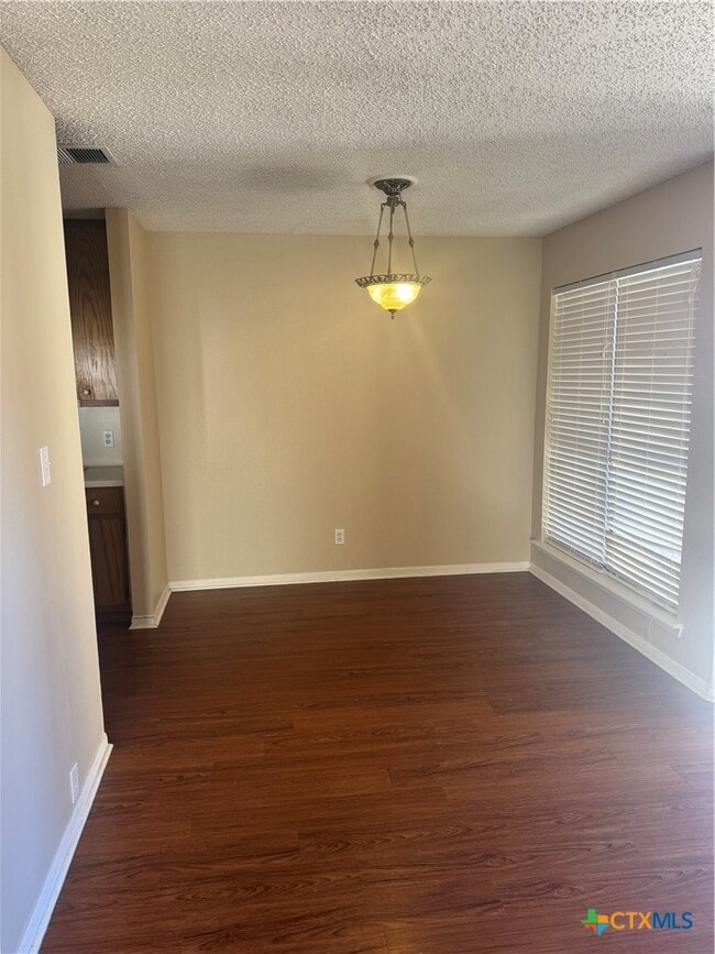 Building Photo - 414 Mariner Dr