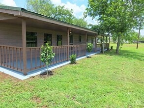 Building Photo - 9504 Quaker Ct