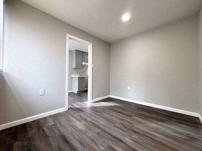 Foto del edificio - 1414 E 61st St