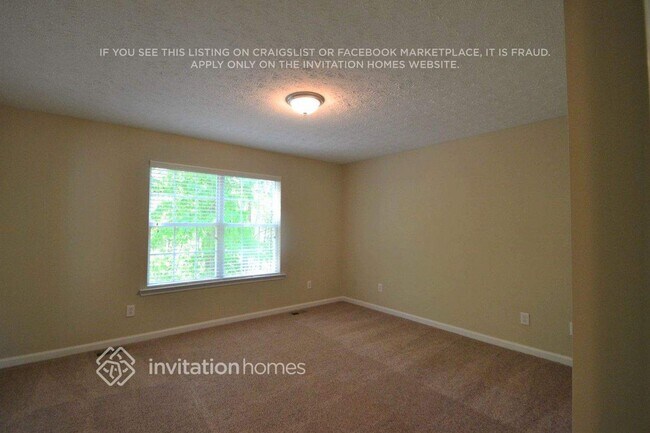 Building Photo - 4140 Greenwood Dr