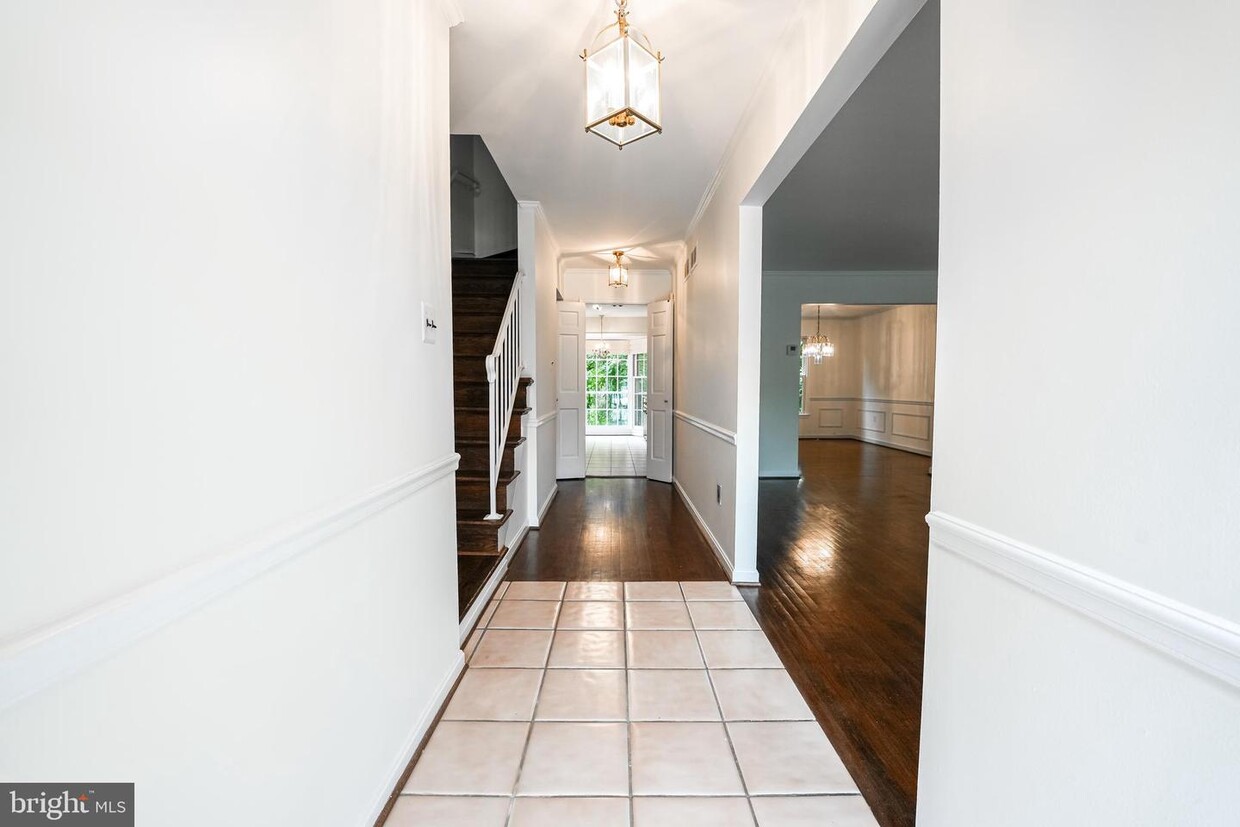 Primary Photo - 6605 McLean Ct