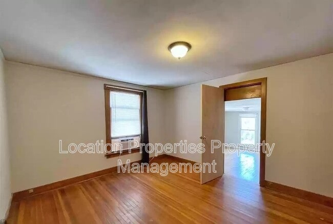 Building Photo - 1216 Louisiana St