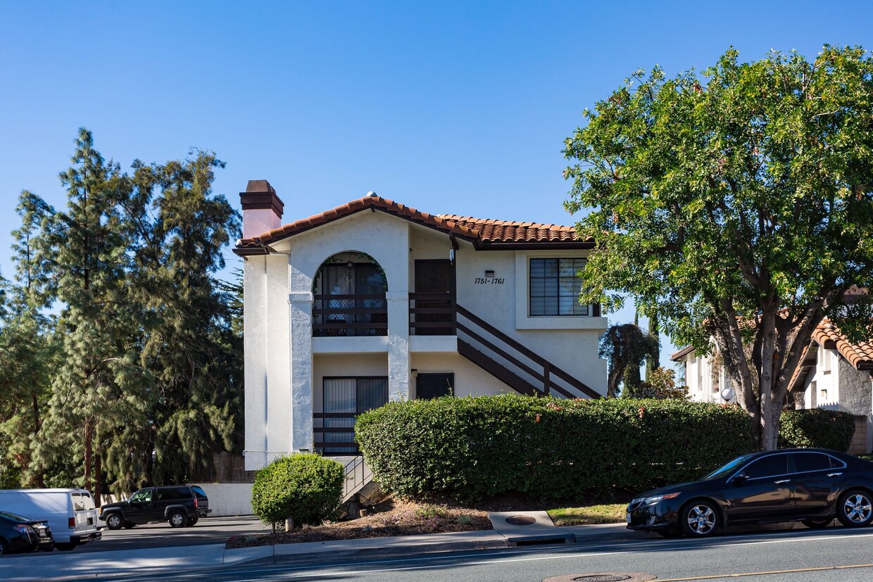 Primary Photo - Condo at Olive Hills