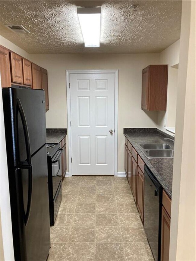 Foto del edificio - 6203 Fairington Club Dr, Lithonia GA