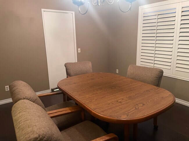 Foto del edificio - 35577 Ruth Ave