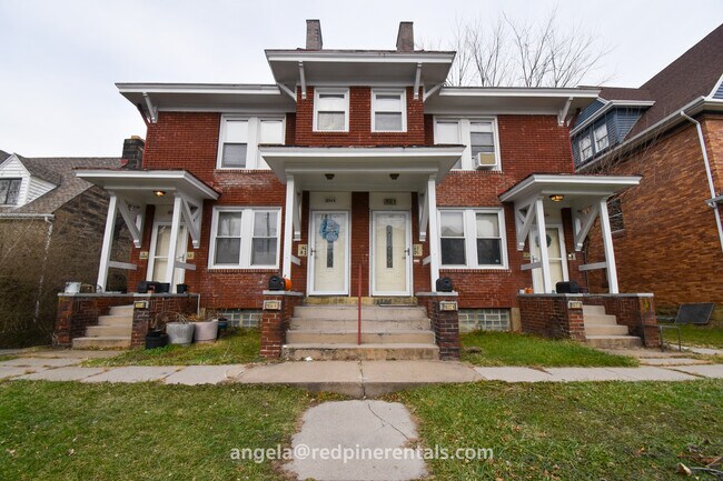 Foto del edificio - 1832 Crafton Blvd