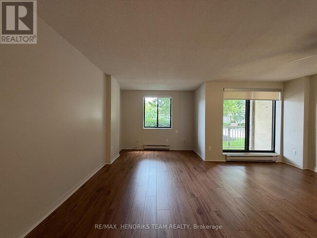 Building Photo - 128 St Augustine Dr