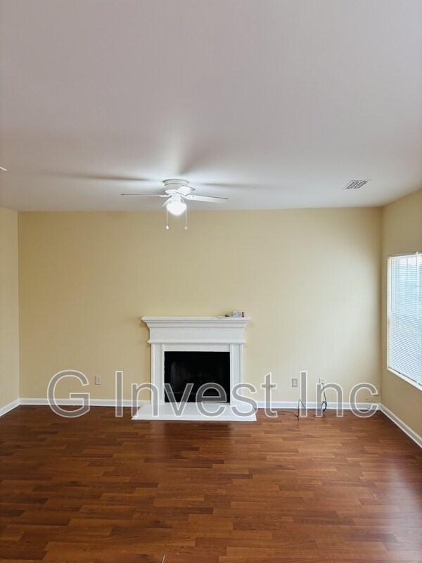 Foto del edificio - 4995 Upper Elm St