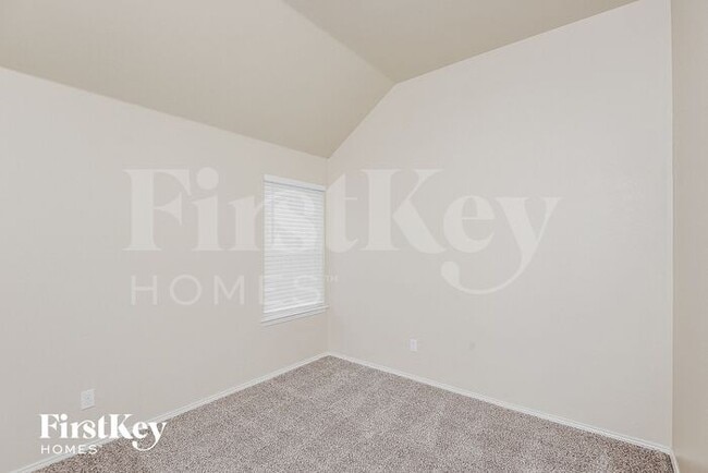 Building Photo - 5121 Meandering Creek Ct