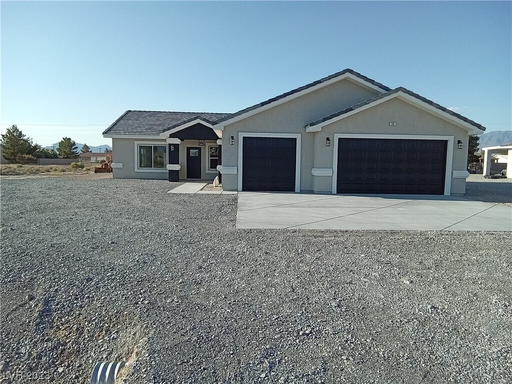 60 Kiowa St, Pahrump, NV 89048 House Rental in Pahrump, NV