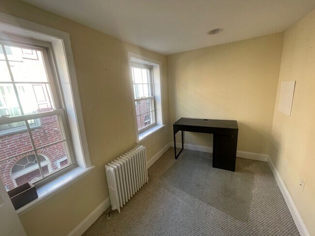 Foto del edificio - Fabulous 2 bedroom Trinity in Gated Commun...