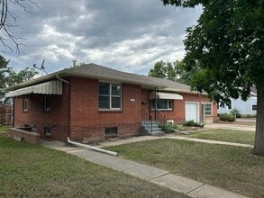 Building Photo - 119 Peterson St