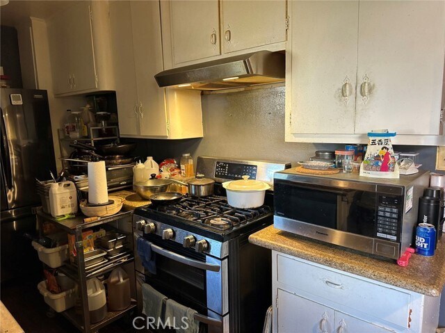 Building Photo - 9087 Lyledale St