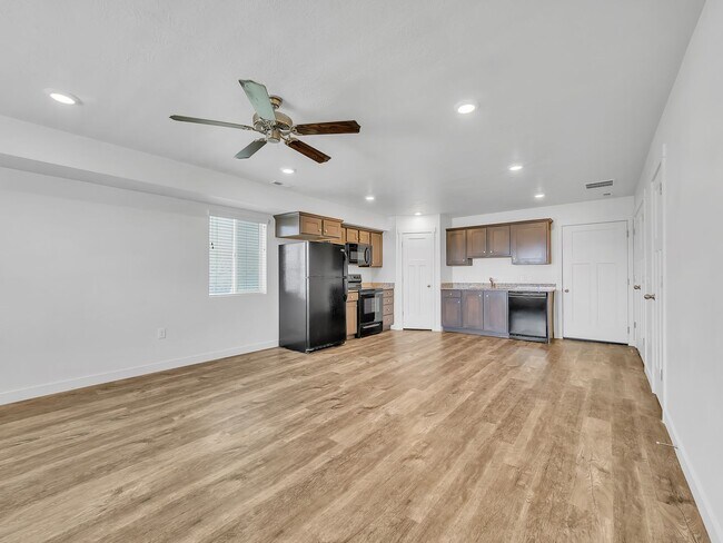 Foto del edificio - Herriman 3 Bedroom Townhouse Ready to be Called Home!