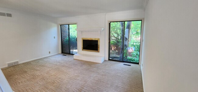 Building Photo - 29 Blair Ln