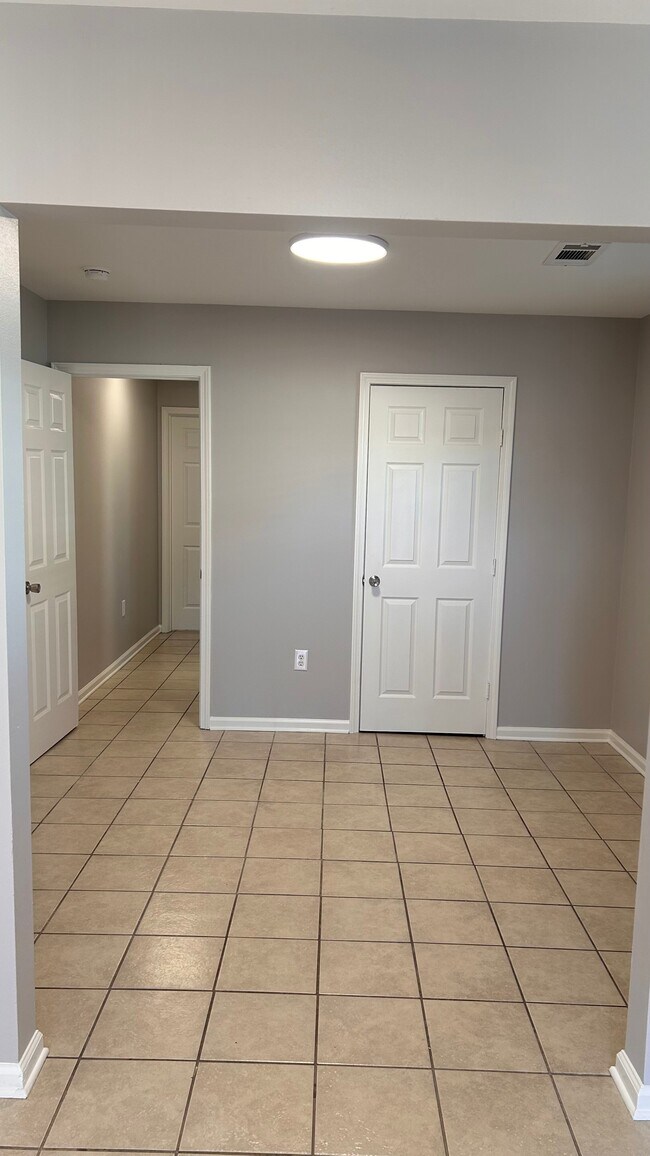 Foto del edificio - 2523 Law St