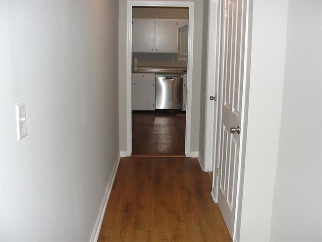 Foto del edificio - 6354 Shannon Pkwy