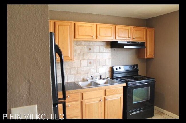 Building Photo - 3 br, 1 bath House - 10813  Ewing Ave