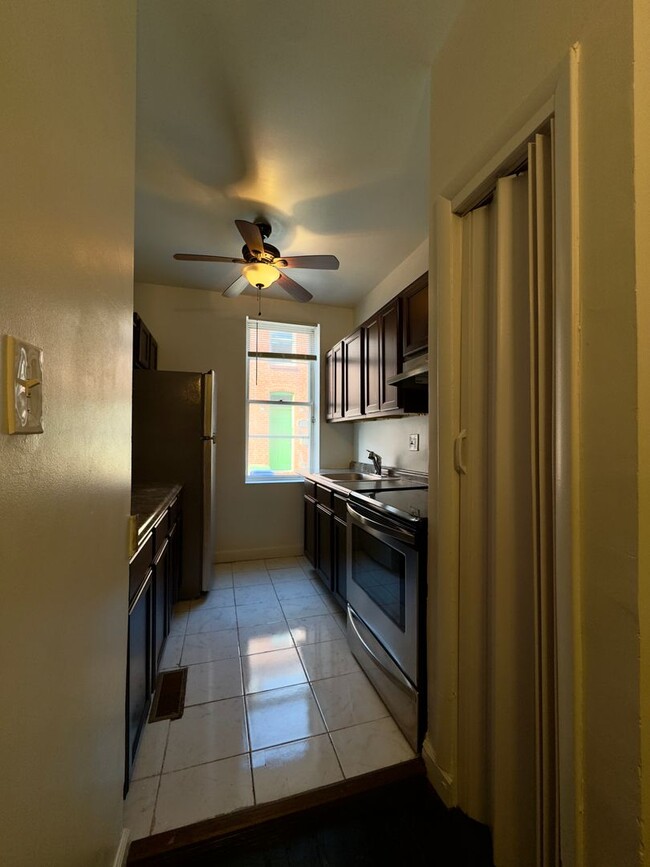 Foto del edificio - Charming 2Bed/1Bath in Patterson Place