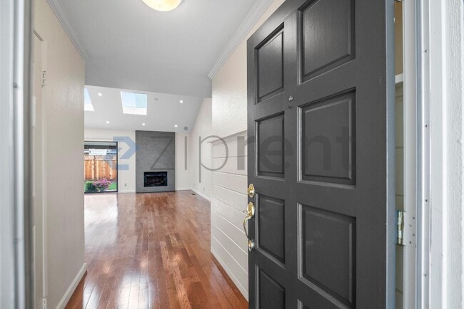 Foto del edificio - 4484 George Oaks Dr